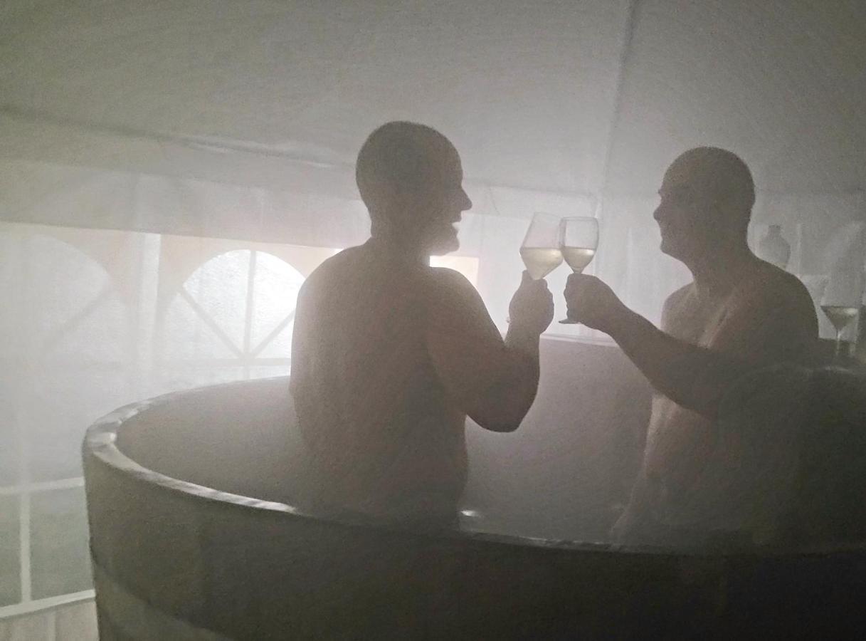 Végvári Vendégház Magyarbóly Esterno foto
